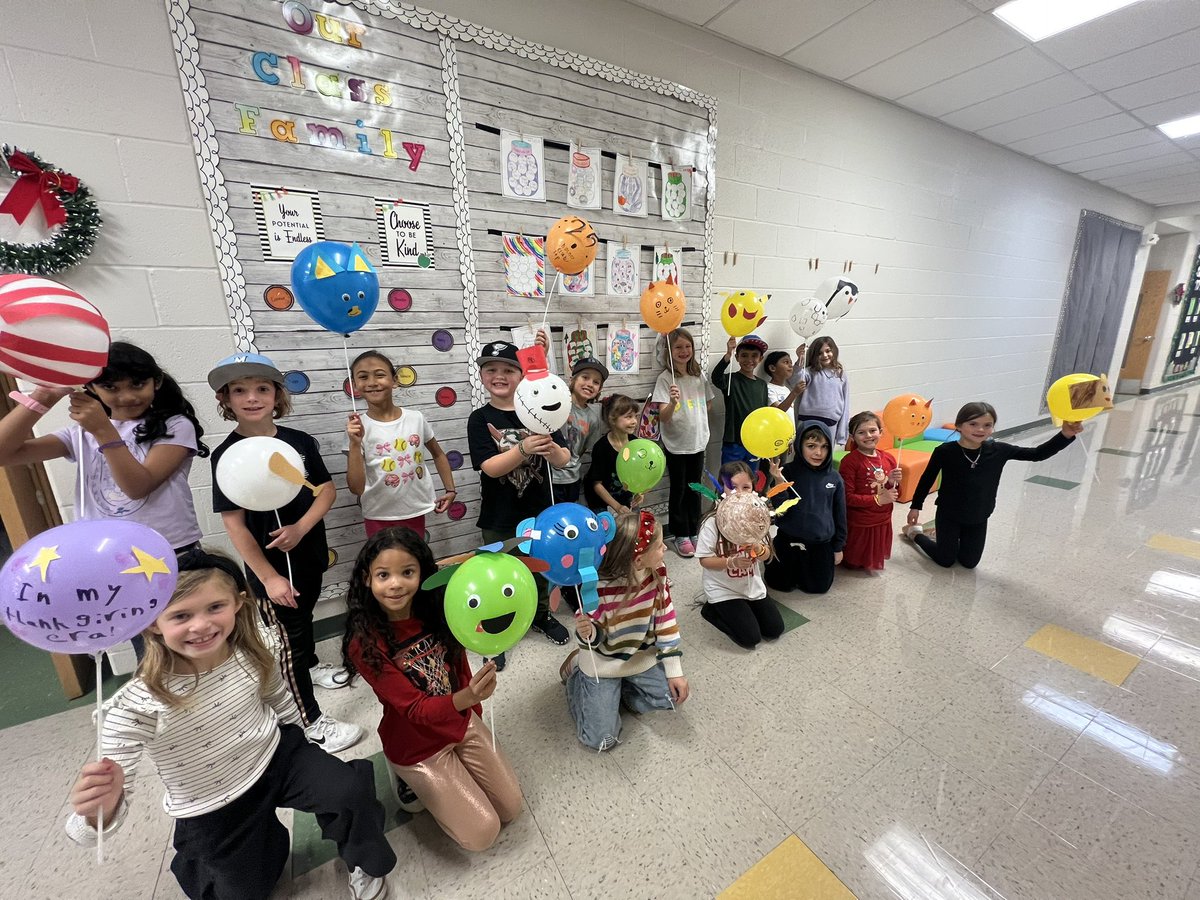 Mrs. Smith tweet media