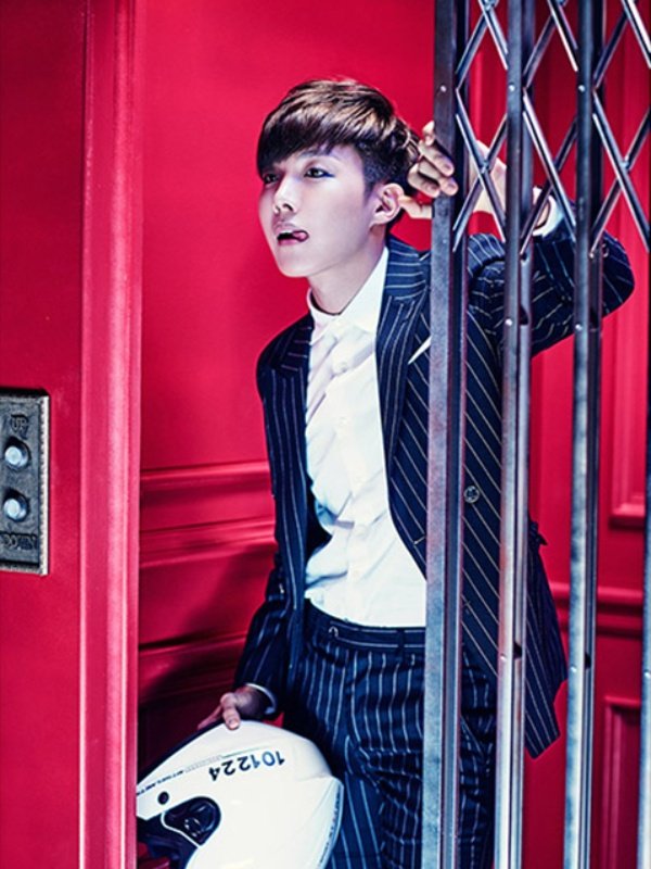 Purple_Bambiii's tweet image. I have 2 beautiful Hobi PCs to trade! 💜

User: @Purple_Bambiii
#bcdtrades