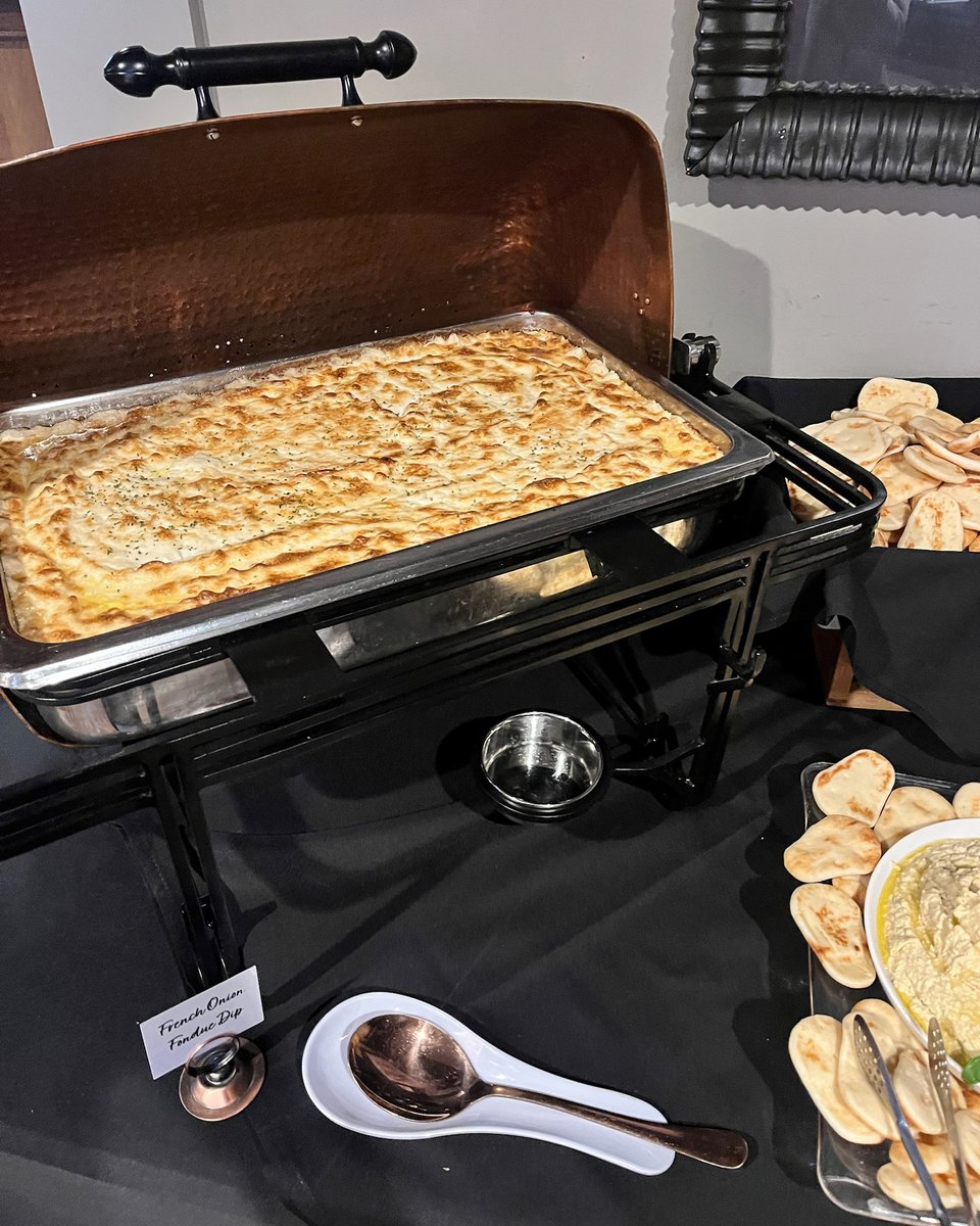 CTTCatering's tweet image. Falling in love, October edition 🍁 Photo dump of some October weddings that we catered and hosted! 🧡
.
.
.
.

#coppertopcatering #catering #eventcatering #cnycatering #wedding #privateevent