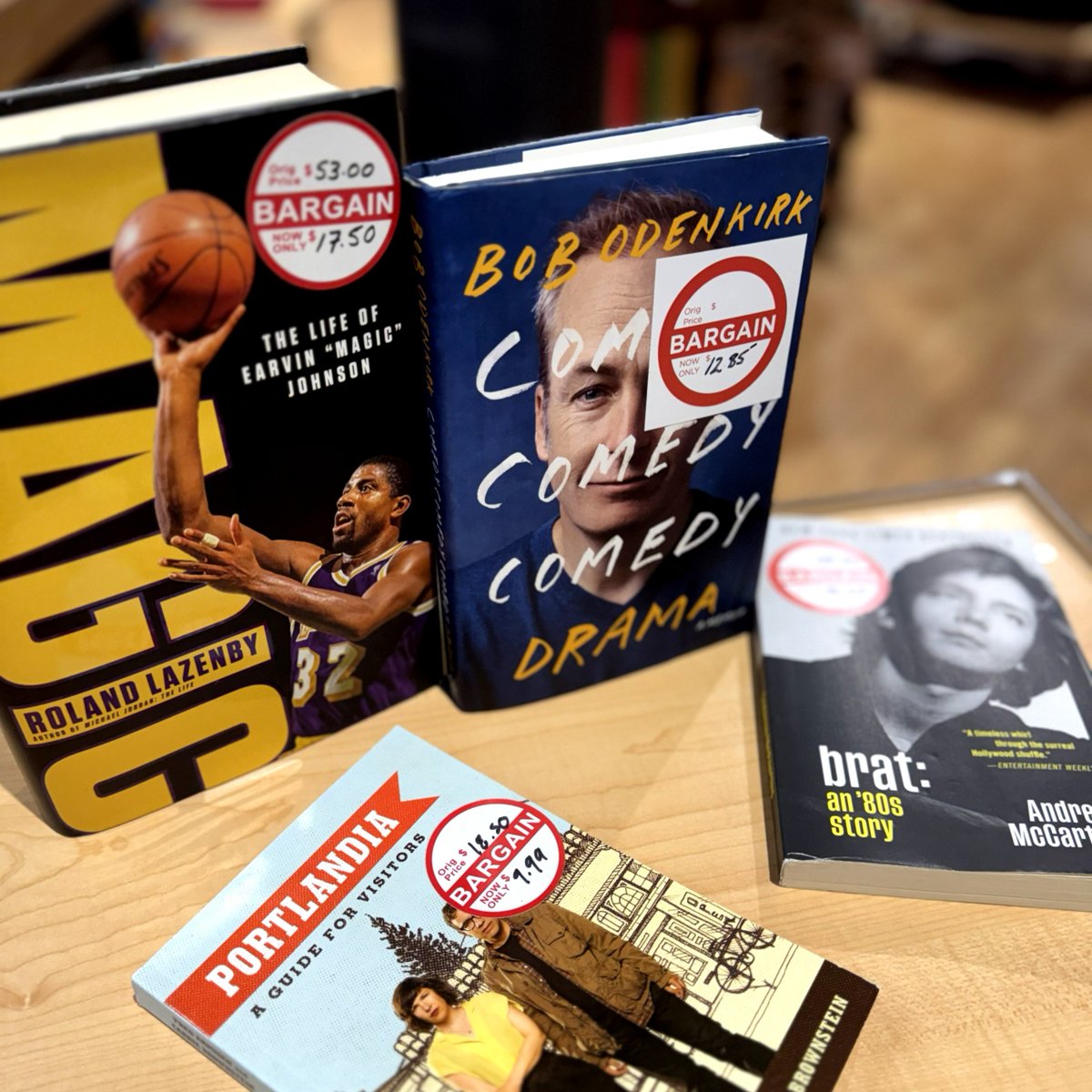 ACCampusService's tweet image. We all know a good deal when we see one! 🛍️

Add to your personal library with deals on books at Connections: The Campus Store. 💚

Shop bargain books in store and online at bookstore.algonquincollege.com/main-nav/books…

This winter, read more and spend less. 📚

@AlgonquinColleg
#BargainBooks