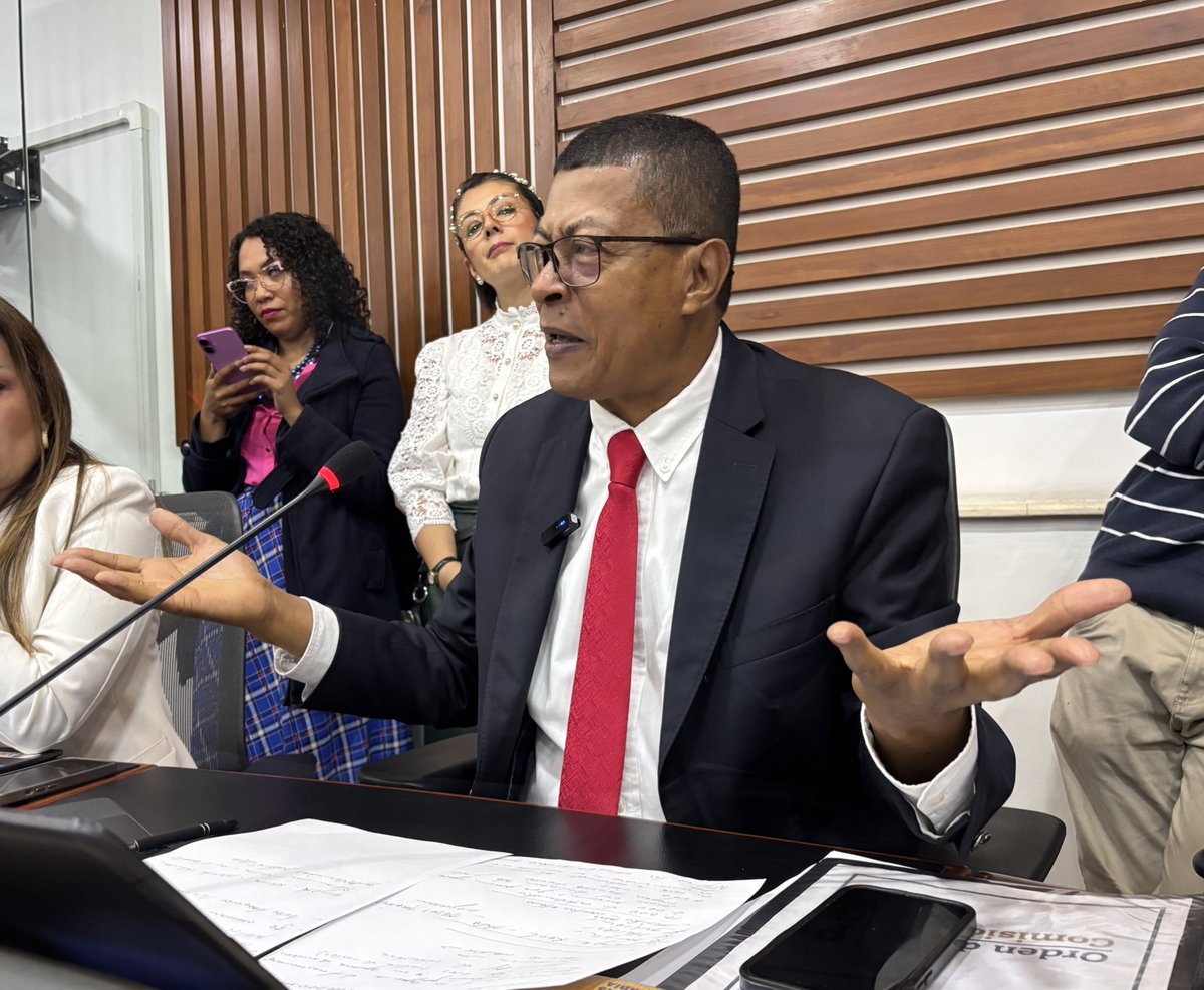 Comisión Sexta tweet media