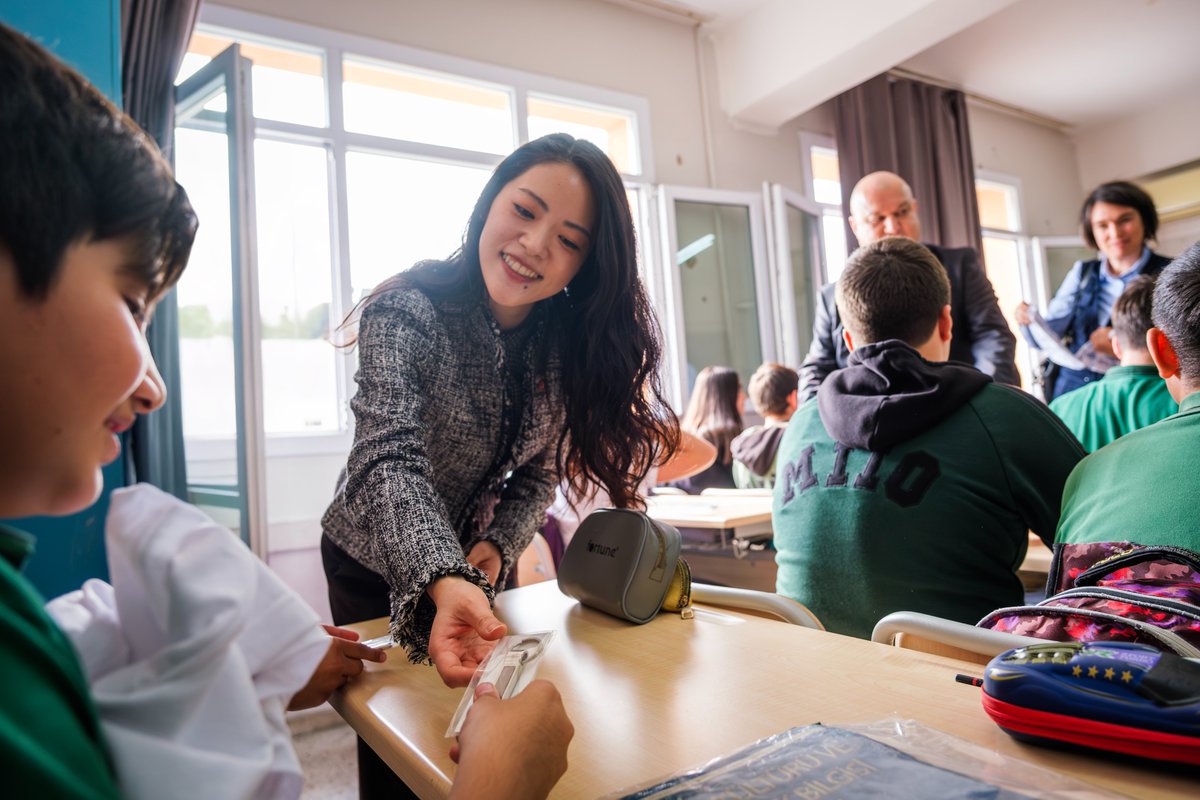 Bridging Education and Safety. Advancing Earthquake-Resilient Schools in Türkiye🏗️

Earthquake #resilient education guided a mission to #Izmir🇹🇷, read how experts &amp; stakeholders met directly with school communities.🏫

➡️unes.co/0cyy4j