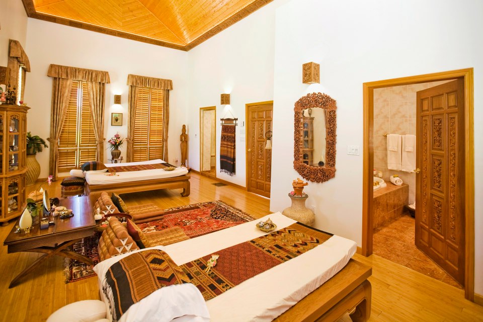 The best way to enjoy our Echo Valley is with a series of Thai spa treatments. Choose from Thai facials, Thai massage, Thai body treatments and more, all performed by extensively trained, professional Thai therapists.