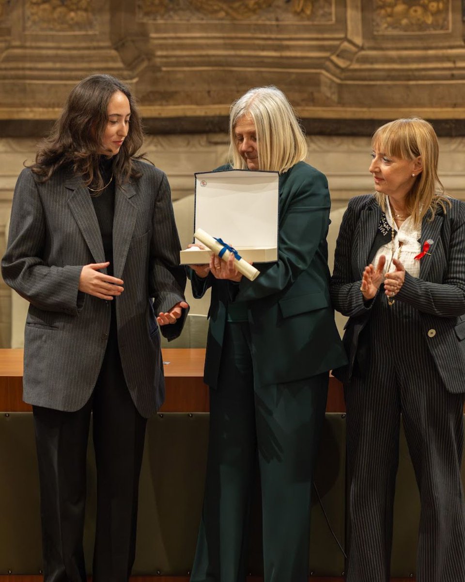 Università di Firenze tweet media