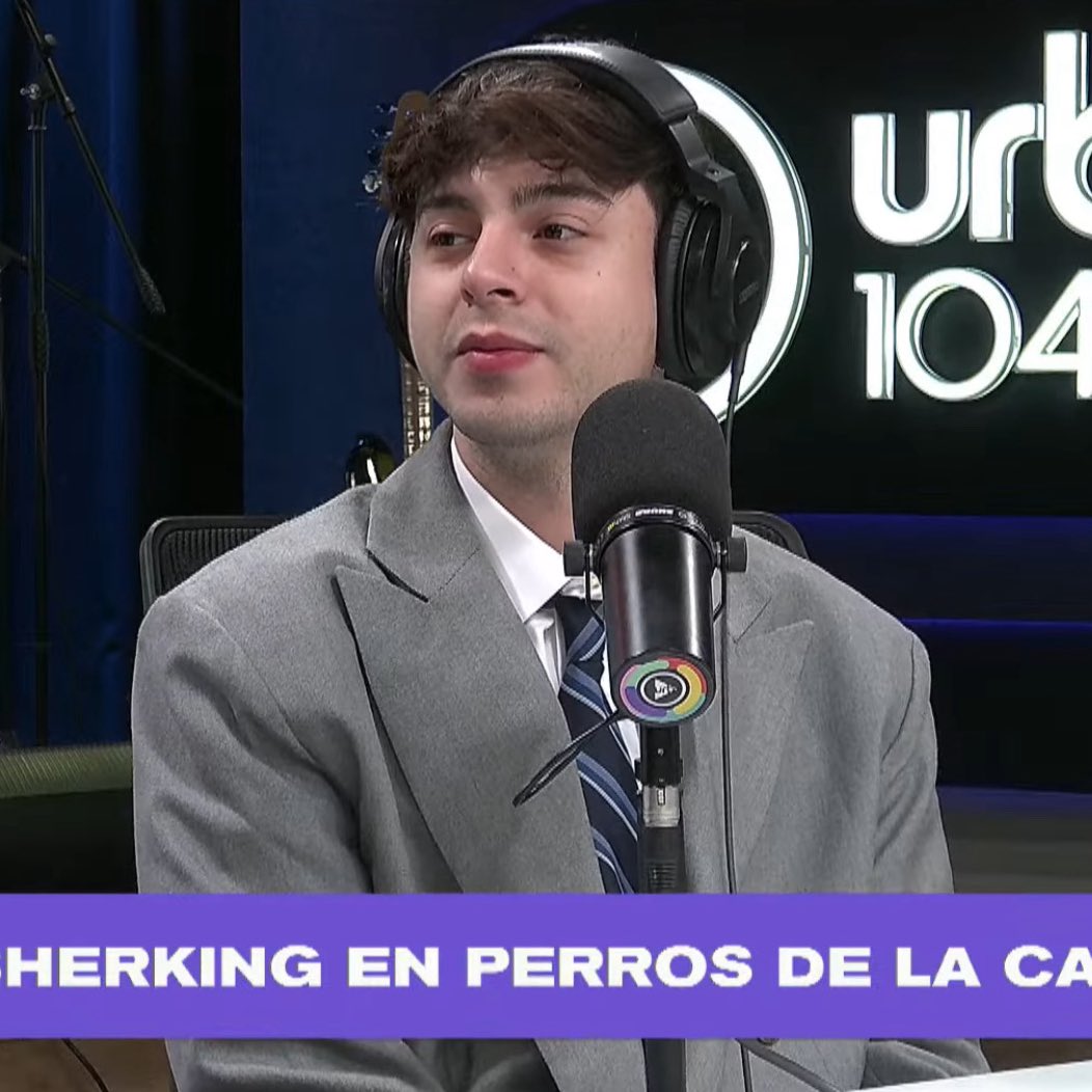 julidata's tweet image. que le paso?