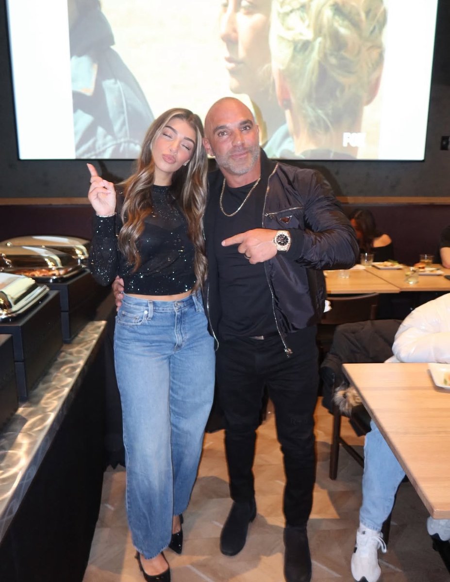 HousewivesHub's tweet image. Joe Gorga was at Gia Giudice’s #SpecialForces watch party! Gia won the show! 💪🏽❤️