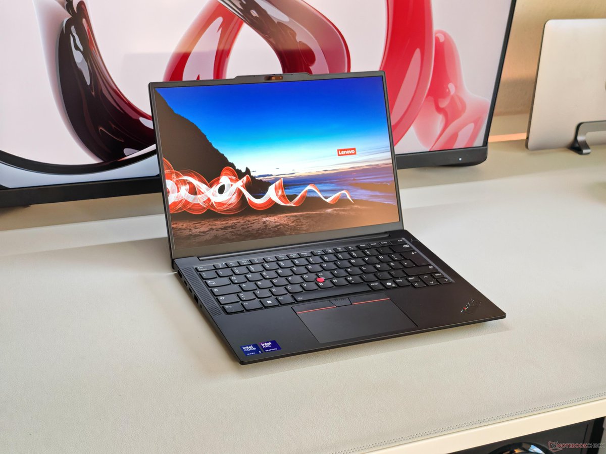 notebookcheck's tweet photo. Lenovo ThinkPad E14 Gen 7 im Test - Lunar Lake bringt längere Akkulaufzeit, aber auch Nachteile https://t.co/wIW5qEZOny #Lenovo #ThinkPad #E14Gen7 #LunarLake #NotebookTest https://t.co/nxaauDs0sE