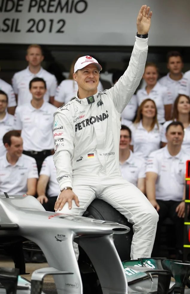 The last race 🏁
25/11/2012 Interlagos

“Farewell Formula 1” 

#KeepFightingMichael