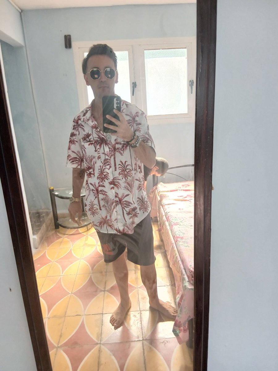 Alber 🍍🍍 tweet media