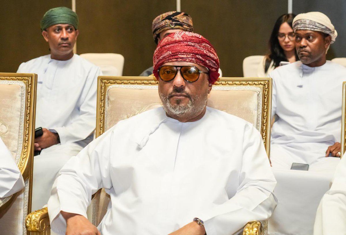 #الشبيبة

الجزيرة والهجر يكتبان فصلاً جديداً في تاريخ دورة سدادب… نهائي غير مسبوق تحت رعاية سمو السيد محمد بن سالم آل سعيد

shabiba.com/a/204183