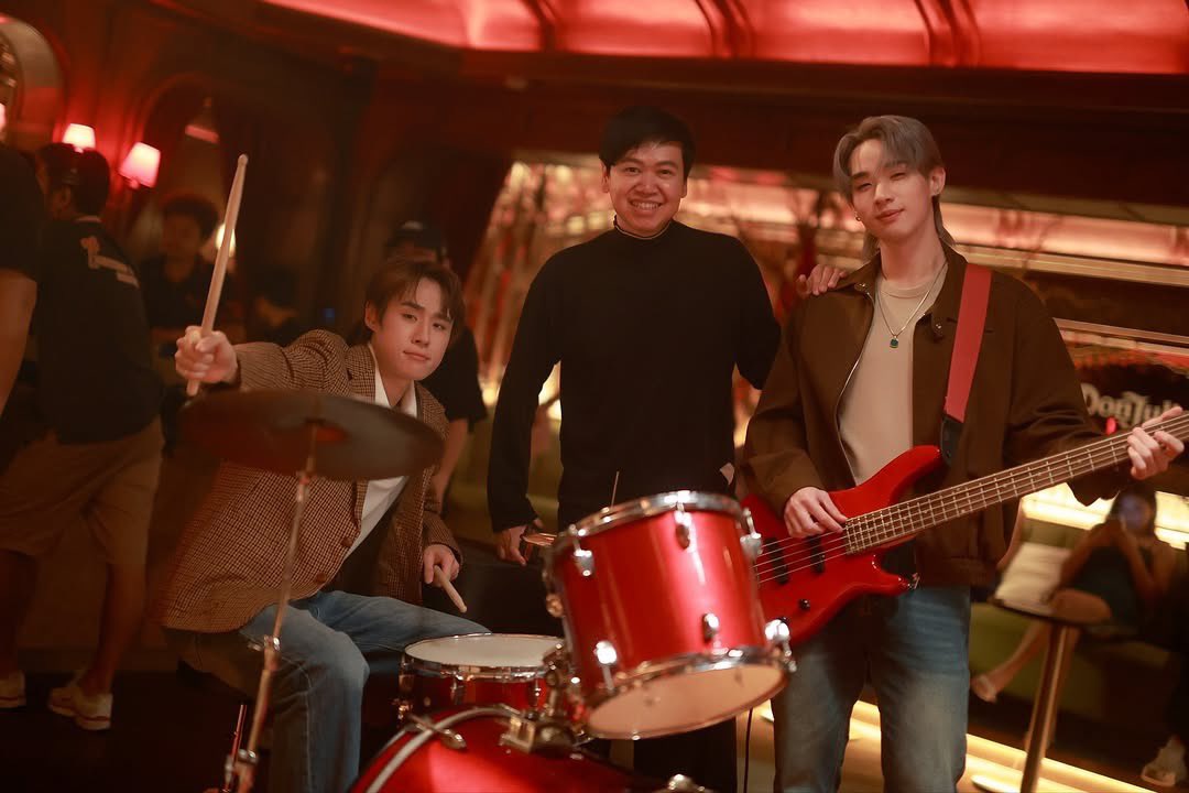 HongofficialTH's tweet image. 🍦IG — xiseks Posted
🗓 25 / 11 / 25

นับหนึ่งถึงยี่สิบเอ็ด #TwentyOneSeries

🔗 — instagram.com/p/DRfICbwklI2/…

➖  
LYKN MAXMAGIC 2026
#GMMTV2026
#hongshihoshi 
#LYKN