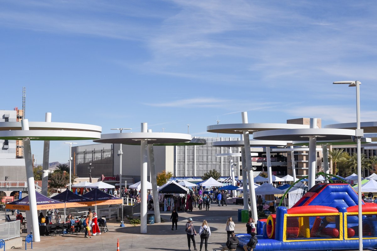 Today is Shopping Reminder Day! 🛍️ Don't forget to shop local this Saturday at Shop Small Business Saturday! ✨ Enjoy gifts from local vendors, live entertainment, kids' activities and a special visit from Santa!

📅 Nov 29 | 10am-3pm
Learn more: bit.ly/49rpjoY