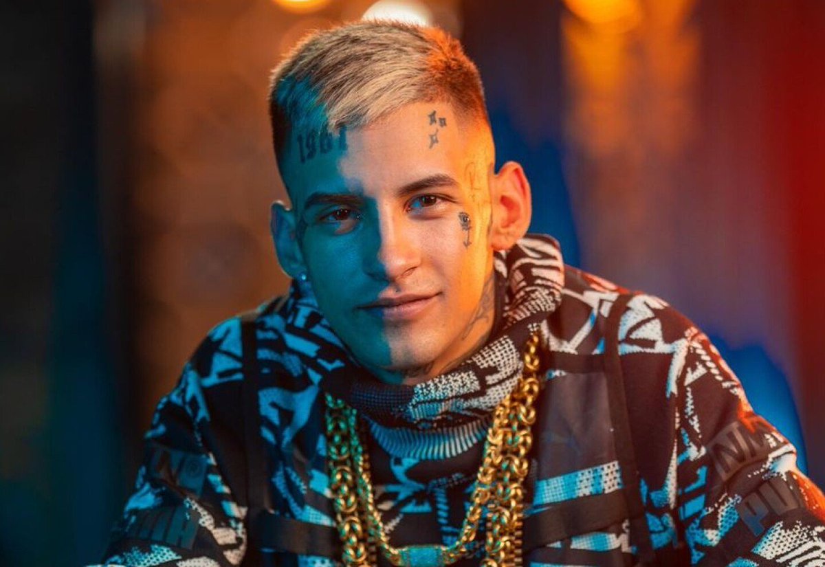 eeemiliano's tweet image. Cuenta Paula Varela en #Intrusos que el reemplazo de Maxi Lopez en #MasterChefCelebrity sería L-Gante.