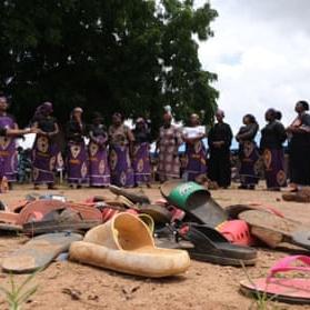 CatholicArena's tweet image. BREAKING - NIGERIA 

Another kidnapping has taken place in Kwara State 

A pregnant woman along with two  other mothers and 10 children have been kidnapped 

An elderly woman was shot during the attack