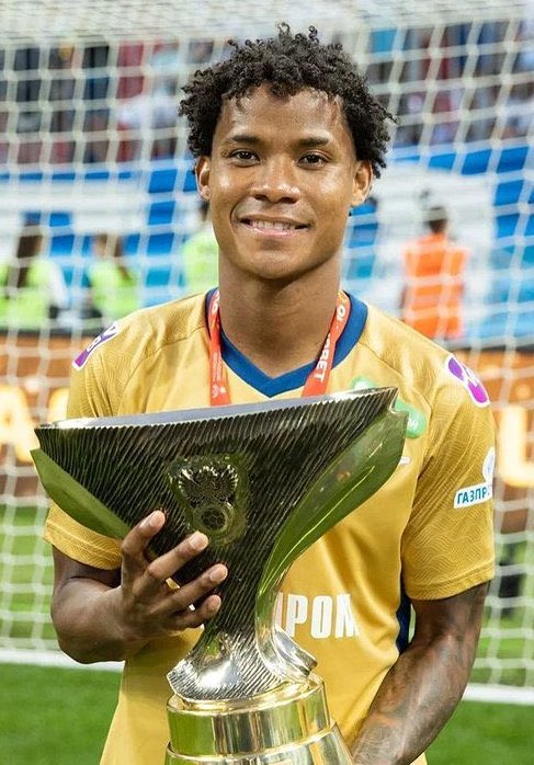 OutofcontextFPC's tweet image. Castaño no es ni la mitad de Wilmar Barrios. Banean a los que no son!