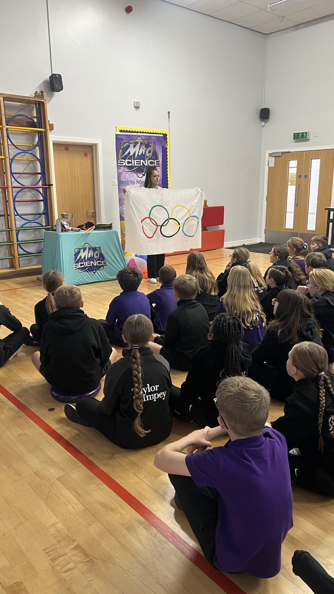 CastlefordParkJ's tweet image. 🚀🔬 Our Mad Science Assembly just proved that SPORT 🏀 and SCIENCE 🧪 are the ultimate power duo! From reaction-time tests to energy experiments, students discovered the STEM behind every move. 💡🔥
#MadScience #STEMInSports #FutureScientists #ActiveMinds #ScienceIsFun