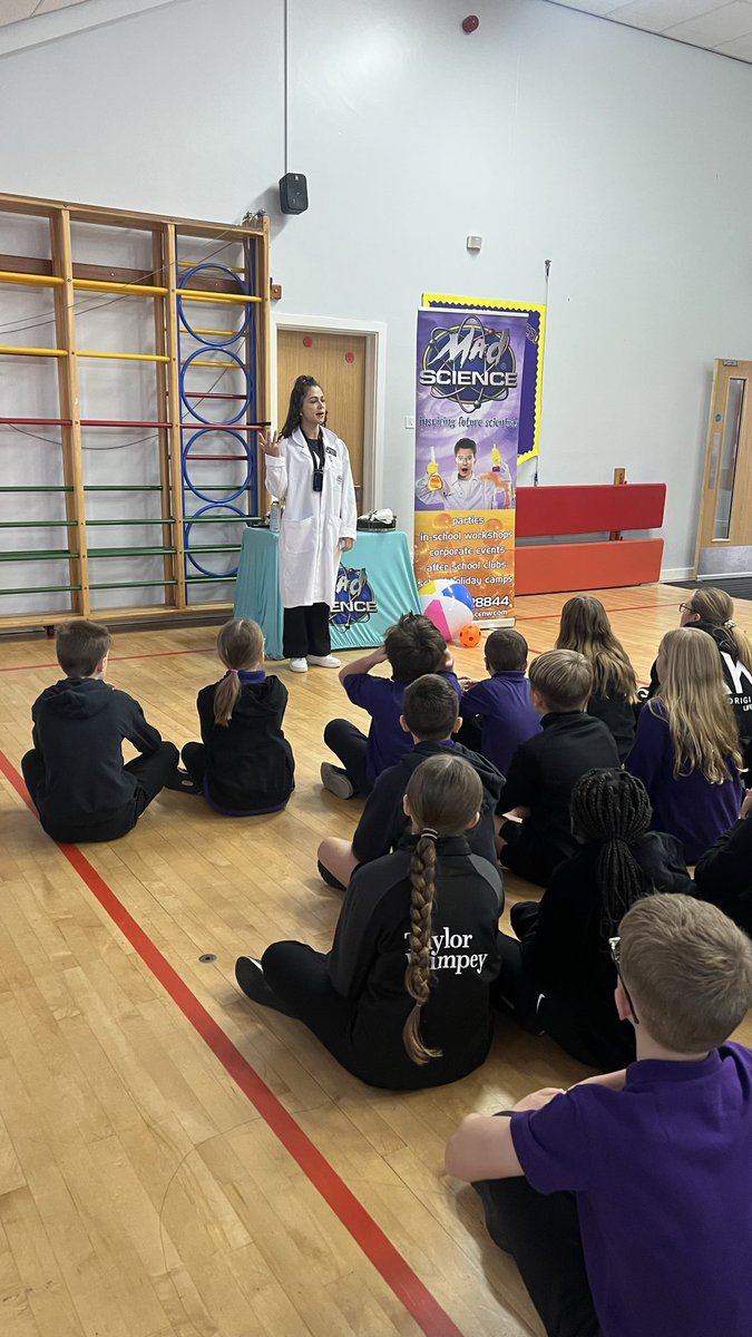 CastlefordParkJ's tweet image. 🚀🔬 Our Mad Science Assembly just proved that SPORT 🏀 and SCIENCE 🧪 are the ultimate power duo! From reaction-time tests to energy experiments, students discovered the STEM behind every move. 💡🔥
#MadScience #STEMInSports #FutureScientists #ActiveMinds #ScienceIsFun