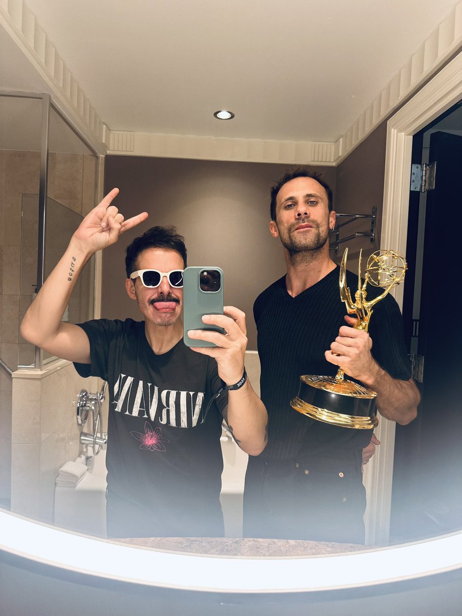 Nosotras seguimos así: enajenadas ❤️