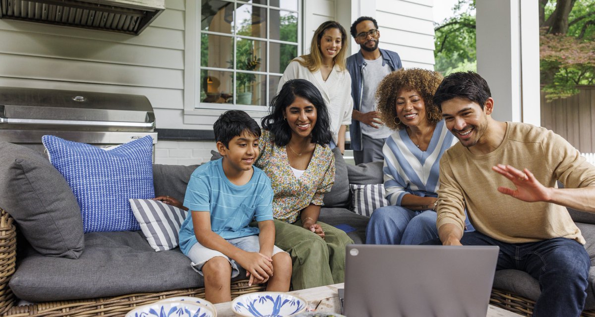 bocatribune's tweet image. Tech Etiquette Tips for a More Connected Thanksgiving
bocaratontribune.com/bocaratonnews/…