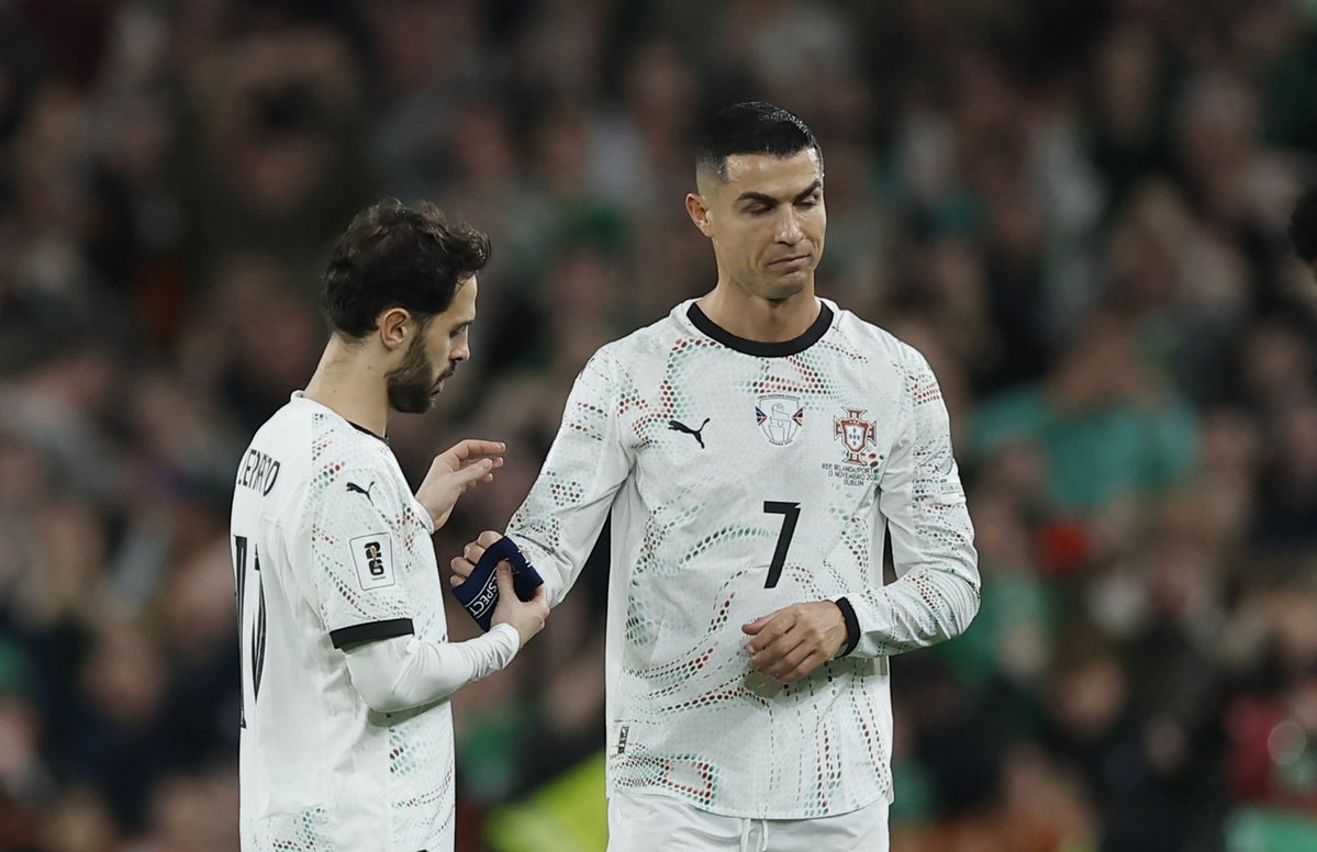 JacobsBen's tweet image. Cristiano Ronaldo is eligible for Portugal&apos;s first two World Cup games despite his red card against the Republic of Ireland.

Violent conduct usually carries a three-match ban but Ronaldo has had bans for the second and third games suspended for a year, and has already missed the…