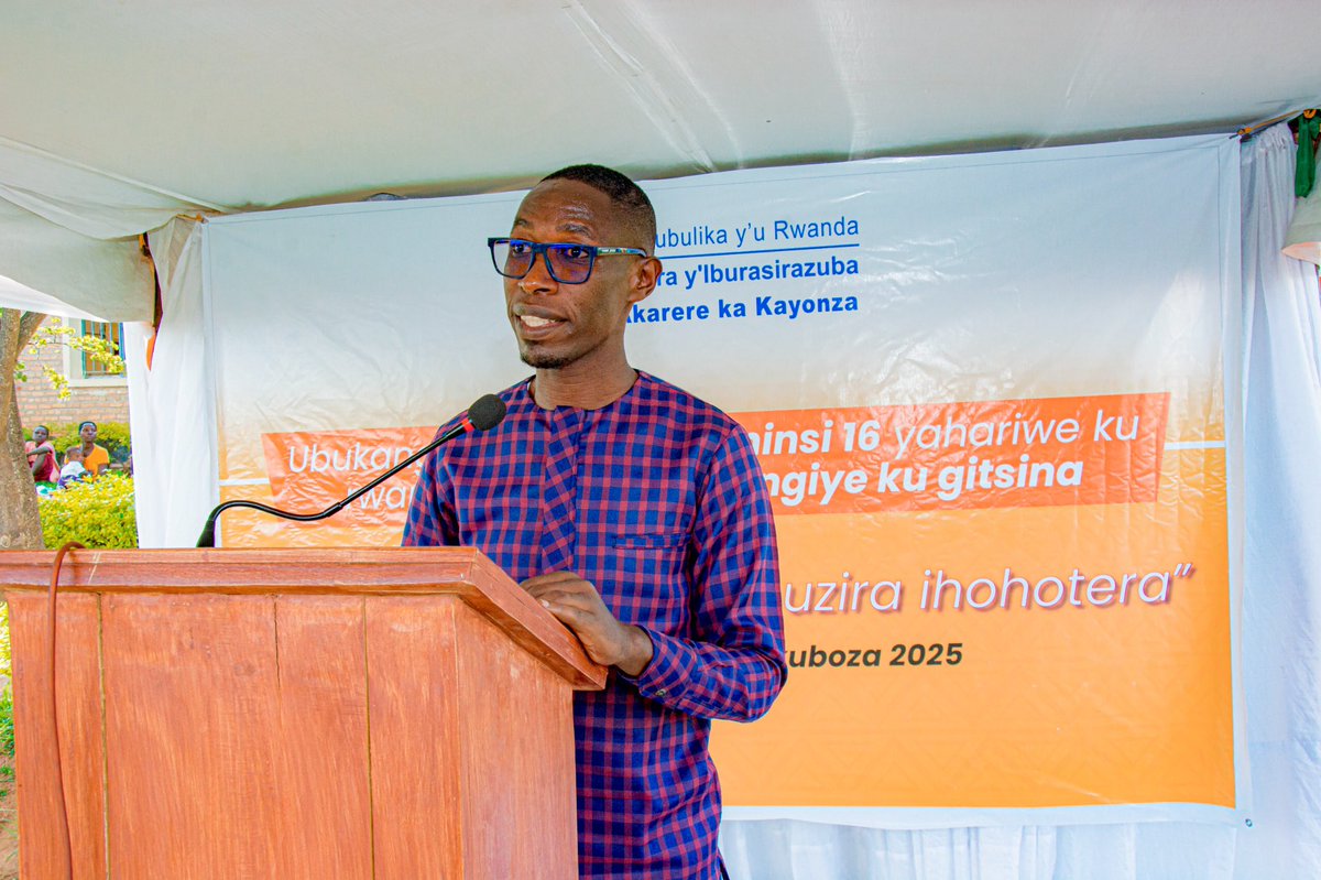 Kuri iki gicamunsi, mu nteko z'abaturage zateraniye hirya no hino mu Mirenge igize Akarere, hatangijwe ubukangurambaga bw'iminsi 16 bwo kurwanya ihohotera rishingiye ku gitsina, ku nsanganyamatsiko igira iti “Twubake umuryango uzira ihohotera”.

#TurwanyeIhohoterwa 

1/3