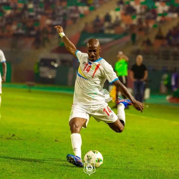 JumbaDrc's tweet image. 🚨🇨🇩 🐆 
🔥 #RDC | #LEOPARD | #FECOFA
SÉBASTIEN DESABRE SOUHAITE SÉLECTIONNÉ LE DOYEN GAËL KAKUTA 🇨🇩🐆
POUR DISPUTER SA DEUXIÈME CAN.