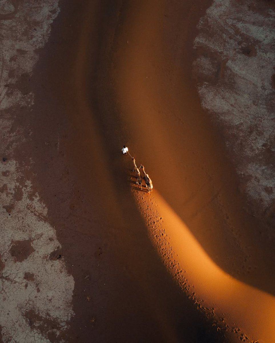 mrdzidzor's tweet image. The Sahara desert from above 🇲🇦.