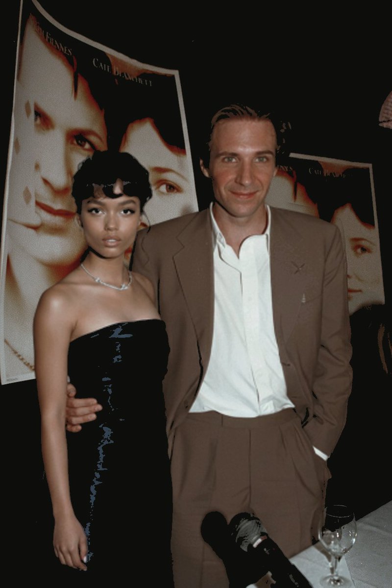 DIVINICVRUS's tweet image. ㅤㅤㅤ  
ㅤㅤㅤ  
ㅤㅤ            @H0LYMARIE  ♡̷