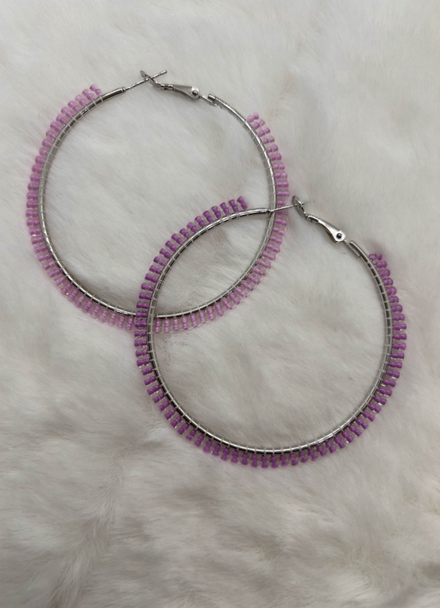 quinnisreading's tweet image. guys look at how GORGEOUS their art is 😍😍 if you’re looking for a unique beautiful gift for someone this holiday season, peach has GOT YOU!!