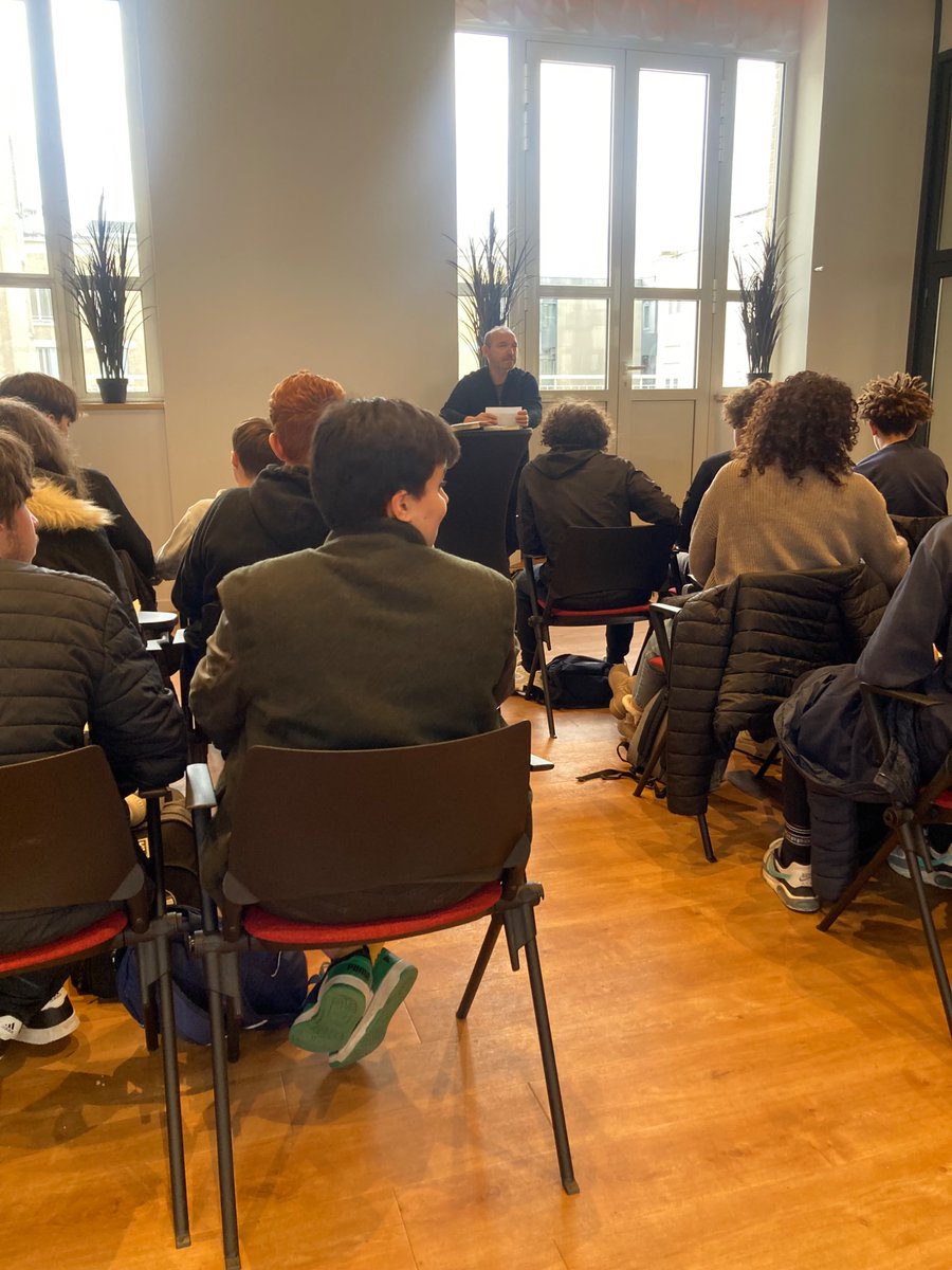 CDI Lycée H. Brisson tweet media