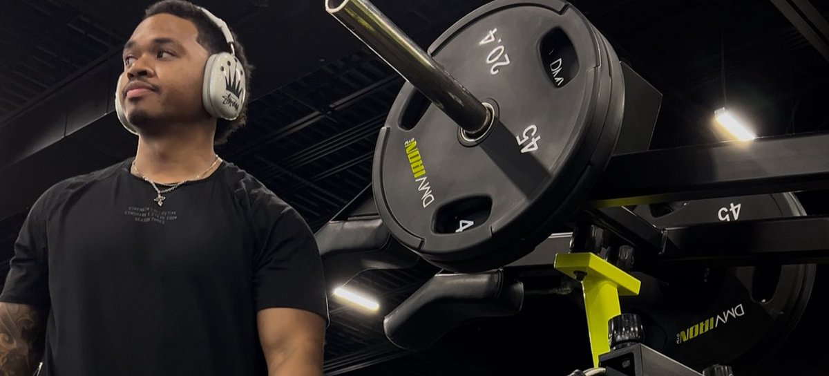 itzHxxvy's tweet image. peep the #form . peep the #depth . shi immaculate