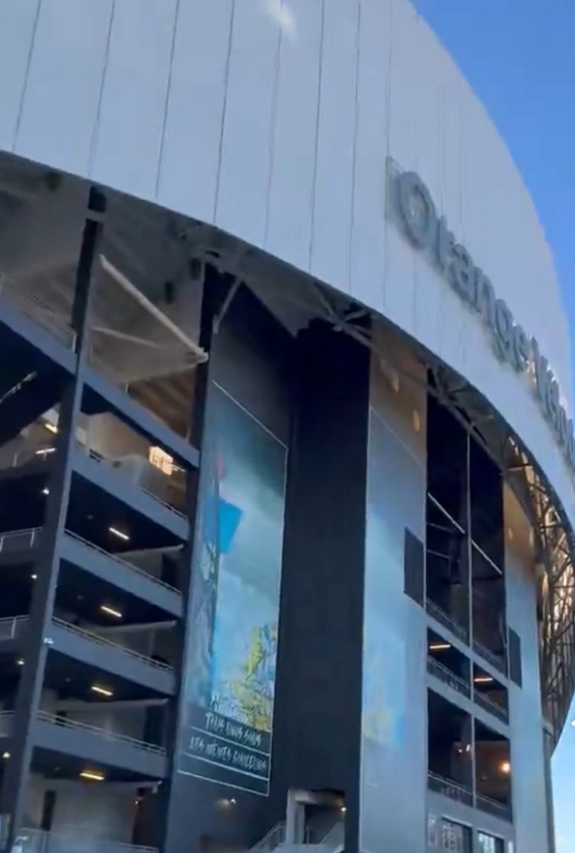 Mika50O's tweet image. En direct, Dieu du stade. 😭😭😂😂👌👌