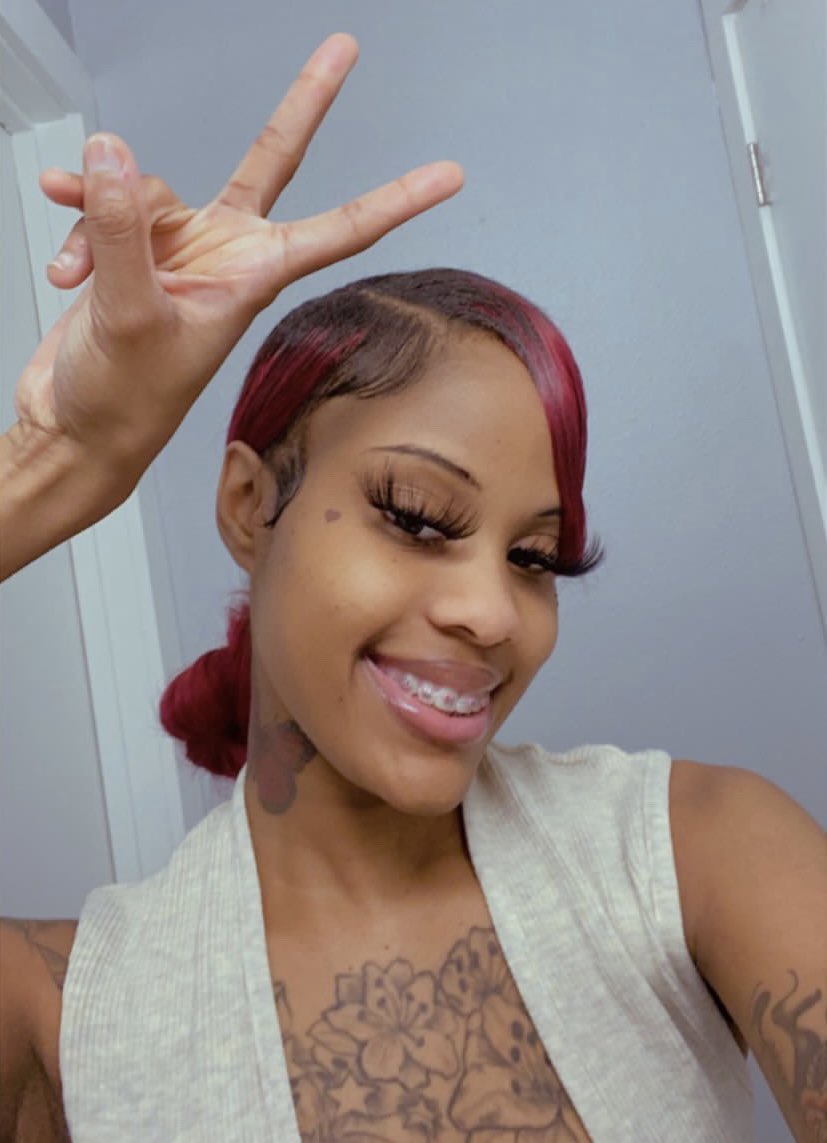 Follow my INSTAGRAM: <a href="/itskardashhh/">KARDASHHH💰</a>