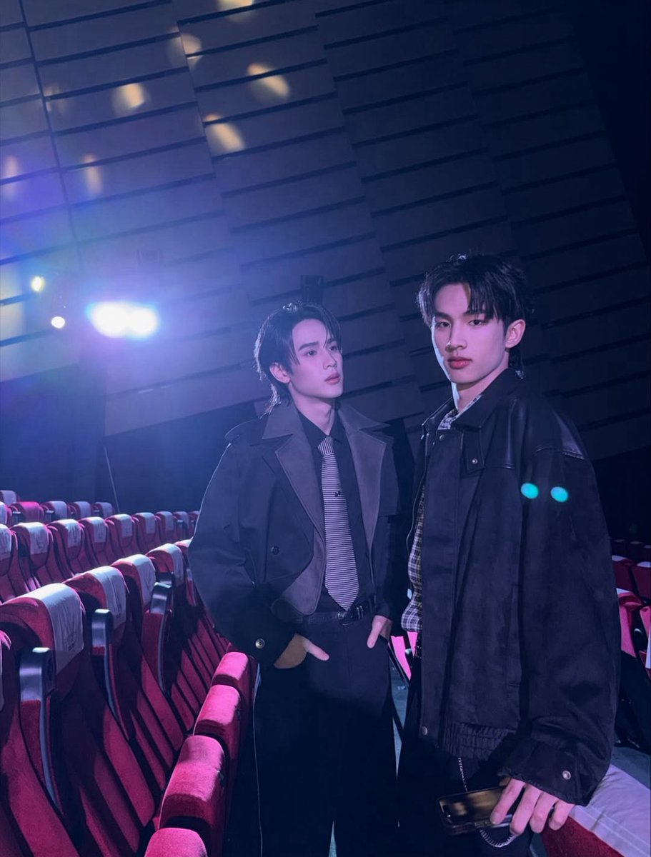 javafamily_o's tweet image. อยู่เป็นพาร์ทเนอร์ที่น่ารัก คอยซัพพอร์ตกันแบบนี้ไปนานๆเลยน้า🤍

#1YearWithSurfJava 
*･｡ﾟ@javabh28 #javabh #swensurf #surfjava