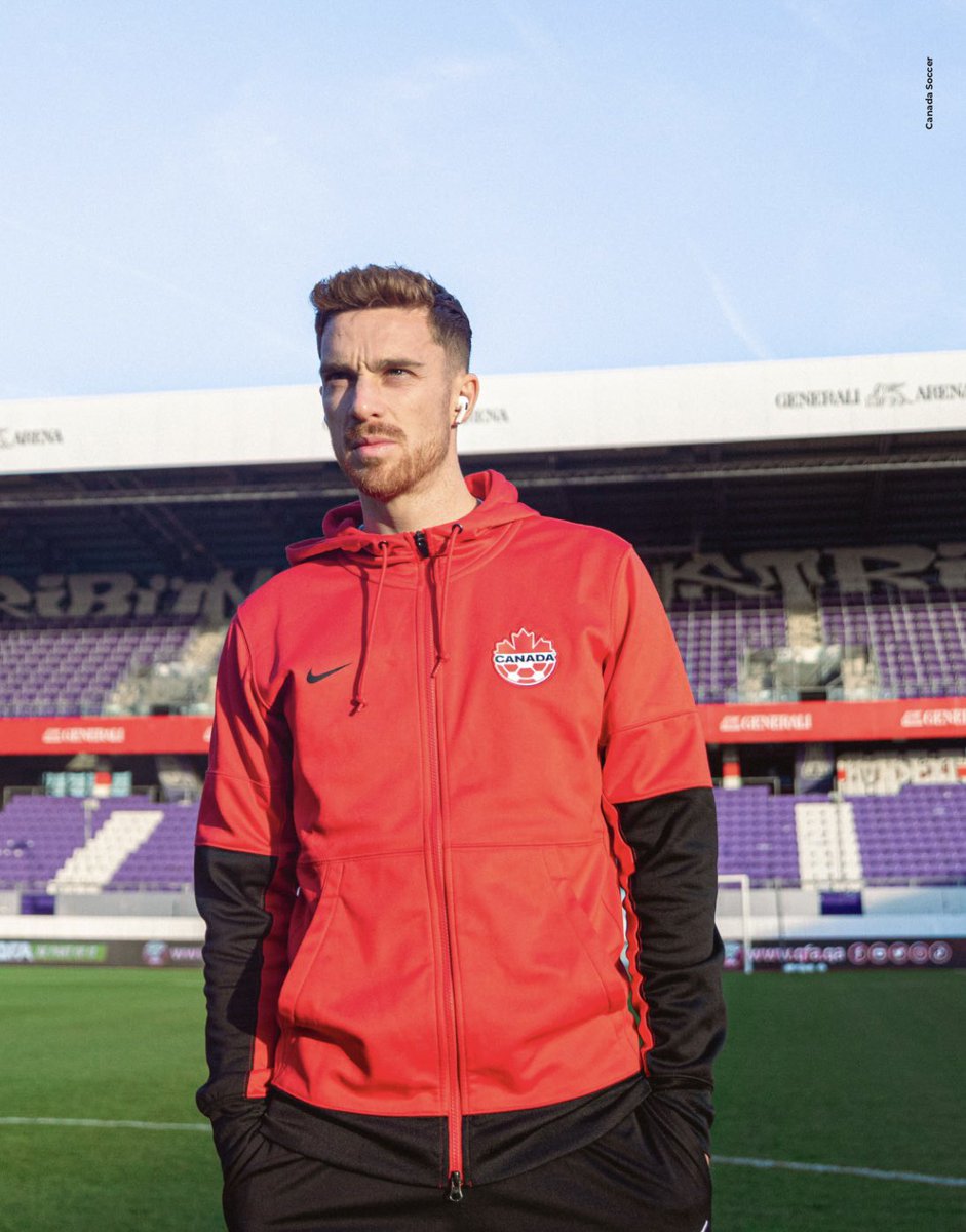 « Je voulais raviver ma passion avant la coupe du monde » 
Joël Waterman partage son parcours, ses ambitions et sa vision du soccer canadien à l’approche du Mondial 2026
Redécouvrez cette entrevue exclusive avec l’ex-défenseur du <a href="/cfmontreal/">CF Montréal</a> ⚽️
- quebecsoccer.ca/ma-boutique/