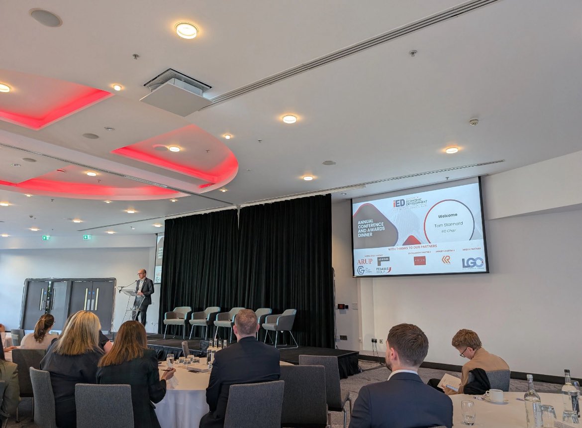 tomstannard's tweet image. A good day chairing #IEDConf2025 today at @thelowryhotel, setting the scene for the Budget with the new GM Good Growth plan taking centre stage. Big thanks @bevcraig &amp;amp; @MyStephanomics for joining us today 

#Manchester #localgov #econdev