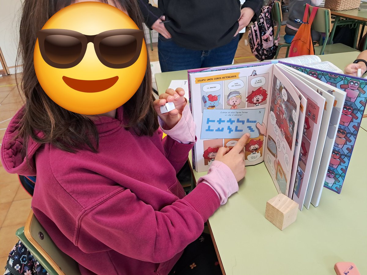 Tras la actividad "¿De cuántas formas puedes clasificar estas figuras?" ha decidido lanzarse con la actividad estrella (reto voluntario). Le ha dado bien al coco, lo tenía claro y, para confirmarlo, lo ha creado. "¡Ves cómo sí que se podía, María! Gracias <a href="/lolamenting/">Lola Morales</a>