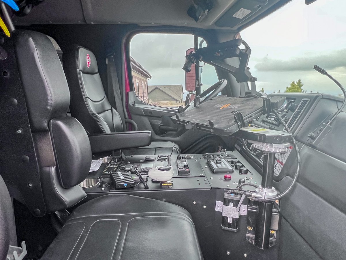 SiddonsMartin's tweet image. Last week, Draper City Fire Department celebrated their newest BME fire truck with a Push-In Ceremony! Nothing beats the tradition of welcoming a new rig the right way.
#pushin #bme #wildland #firetruck #SiddonsMartinUT