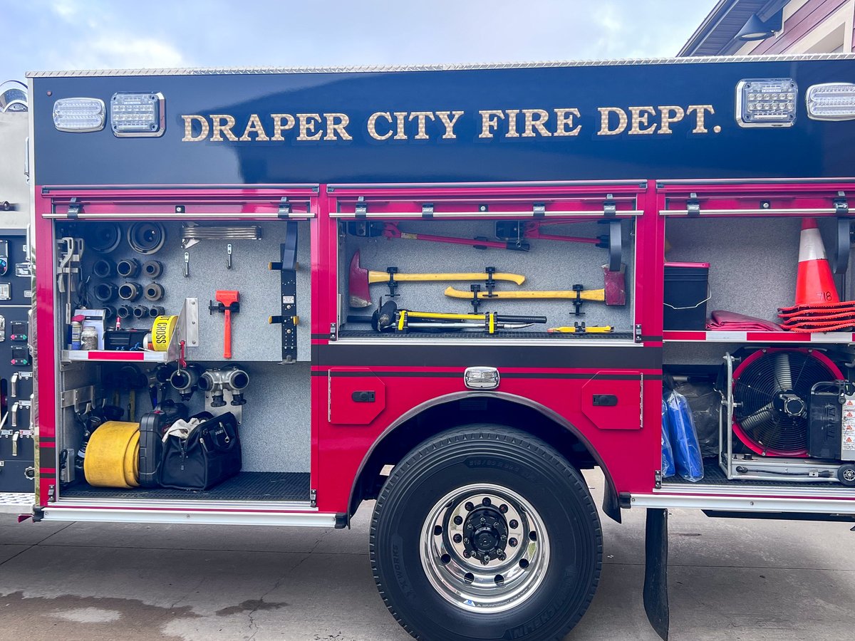 SiddonsMartin's tweet image. Last week, Draper City Fire Department celebrated their newest BME fire truck with a Push-In Ceremony! Nothing beats the tradition of welcoming a new rig the right way.
#pushin #bme #wildland #firetruck #SiddonsMartinUT