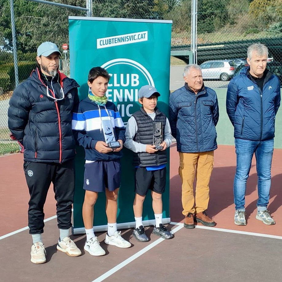 🎾✨ Resultat Destacat 🏆🔥
🎾 TENIS:
🔸 Lucas Bayen:
Subcampió de la Copa Catalunya Juvenil Màster Barcelona en categoria aleví masculí. 👏

Ha jugat a un altíssim nivell, deixant al CTNSC en molt bon lloc. 🙌💙