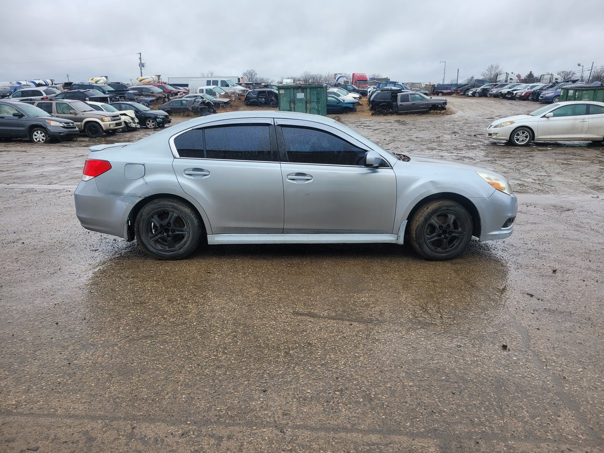 PIERCE_AUTO's tweet image. Check out the 2012 #Subaru #Legacy we just added to our inventory for parts!