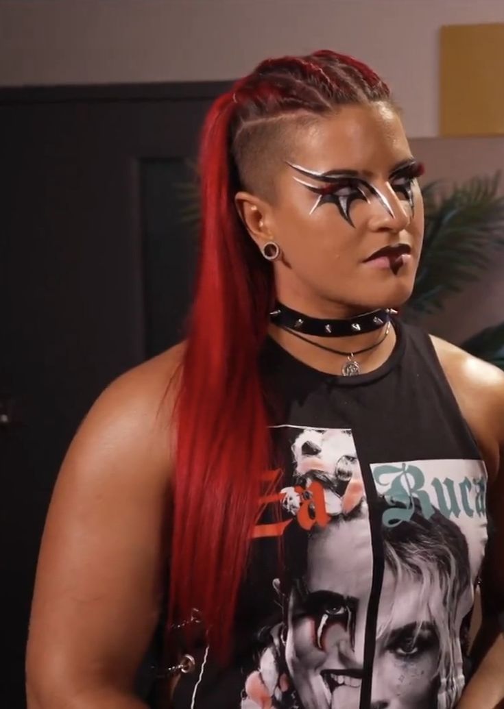 Zadraball's tweet image. All she does is what she&apos;s asked to.