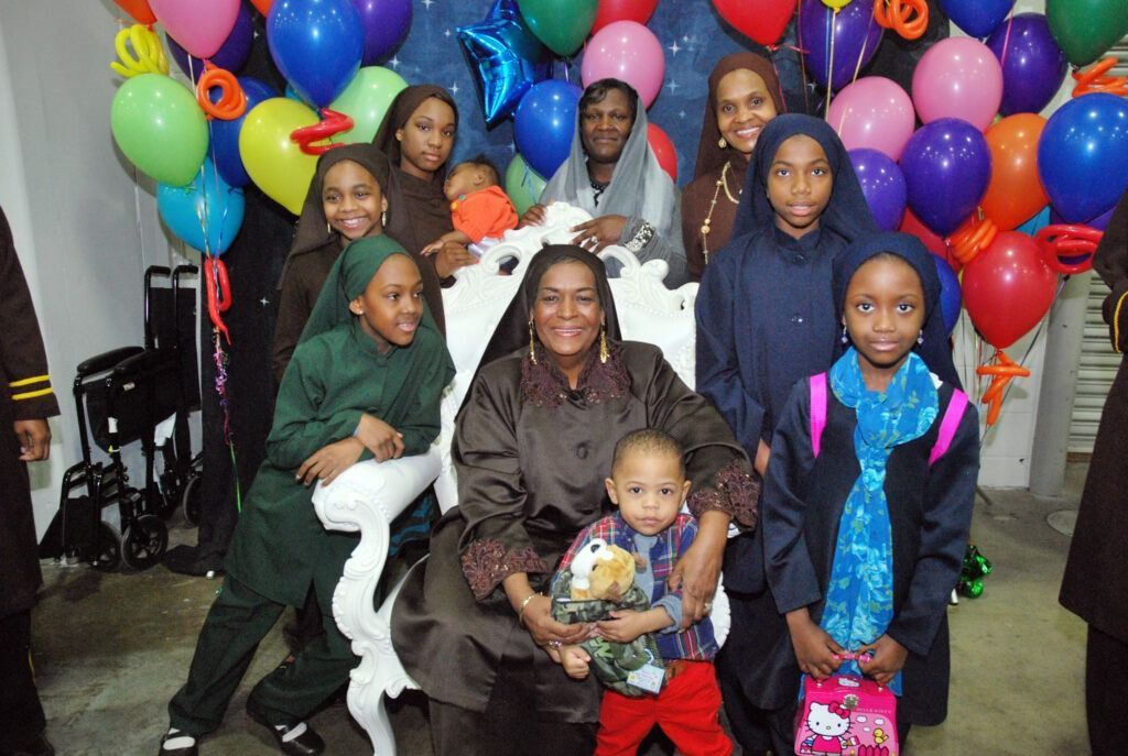 90 Years Of Grace And Elegance: Celebrating the birth anniversary of Mother Khadijah Farrakhan new.finalcall.com/2025/11/24/90-…  #MotherKhadijah Farrakhan