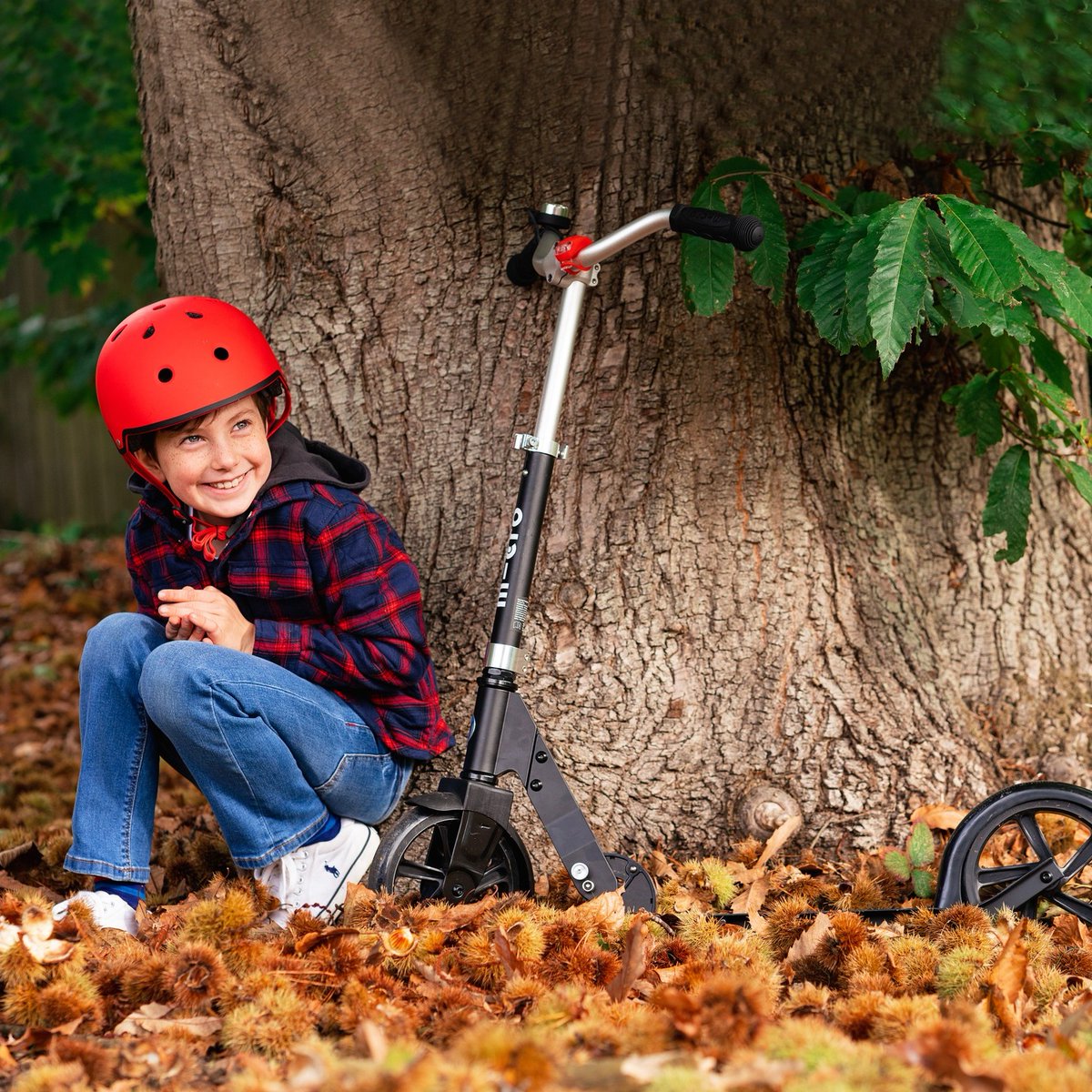 microscooters's tweet image. Got that sinking feeling? If your Micro scooter handlebars are starting to slip down, the collar clamp likely needs tightening, which is easily fixed with an Allen key. #RepairDontReplace #MicroTips