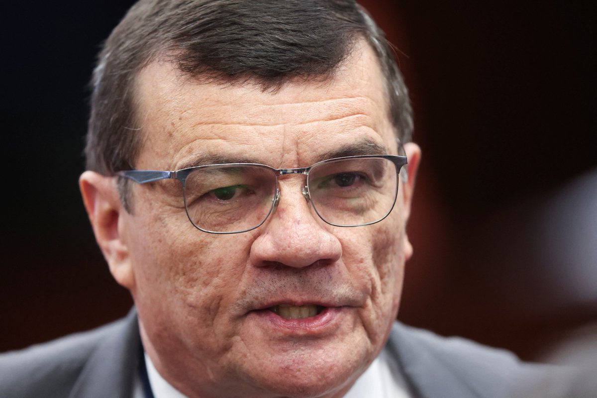 PF prende ex-ministros de Bolsonaro Augusto Heleno e Paulo Sérgio Nogueira glo.bo/n00z8cn