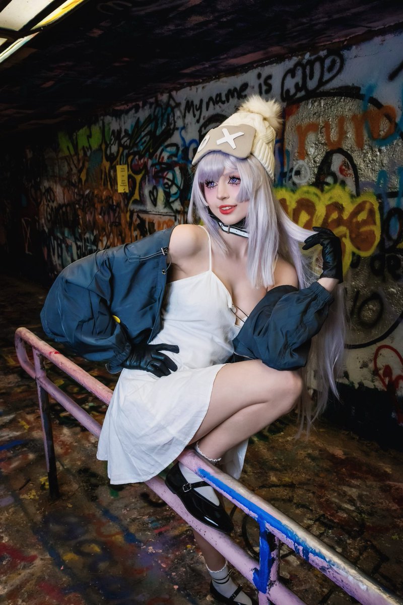 pristine_elf's tweet image. Best daughter says hi!!!!!!
#PathtoNowhere