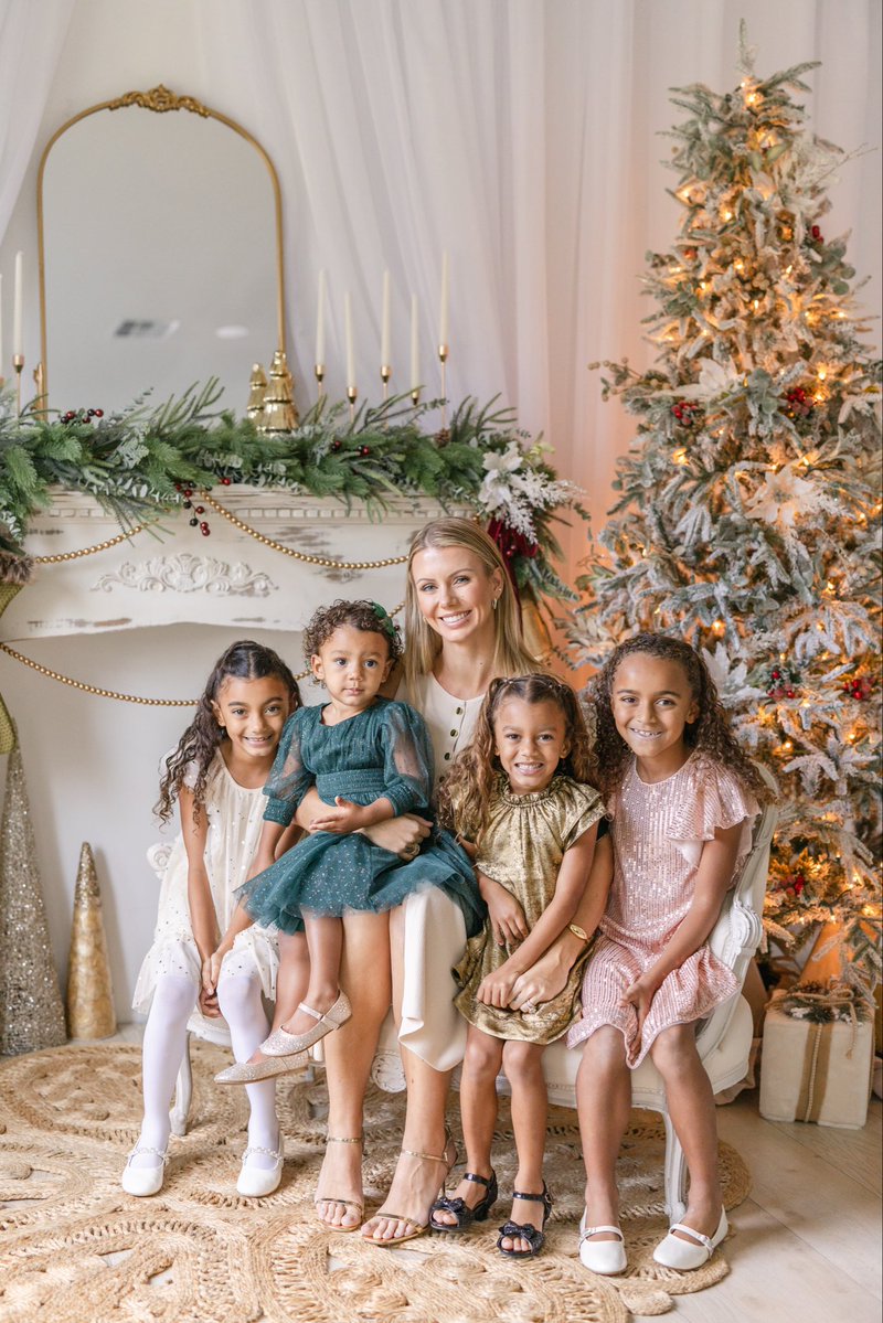 RGIII's tweet image. You don’t need everyone to love you.

Just a few good people.

I’m blessed to have my girls. ❤️