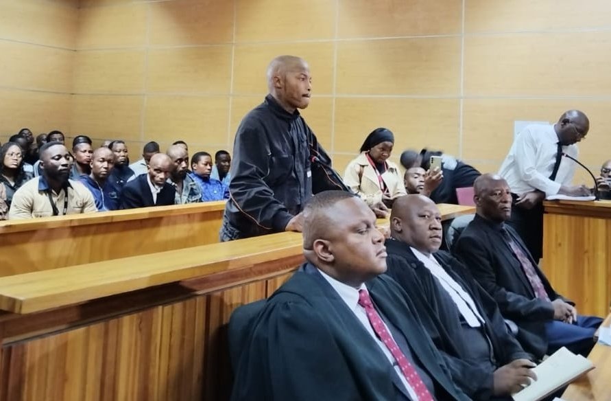 raymondred212's tweet image. The added charges include:
🔹️ Robbery with aggravating circumstances – Mankweng
🔹️ Attempted murder – Seshego
🔹️ Possession of firearm – Lebowakgomo
🔹️ Assault GBH – Lebowakgomo
🔹️ Negligent discharge of firearm – Lebowakgomo #shebeshxt #lekompo #limpopo