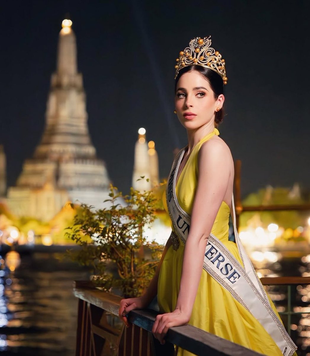 SoleSurvivoor's tweet image. “Ningún ataque hará que me arrodille, ningún insulto apagará mi propósito, no voy a retroceder, no voy a esconderme y no voy a pedir permiso para brillar”

Fátima Bosch sigue confirmando el porqué ganó Miss Universe. Que gran discurso con puras verdades acaba de dar en su IG.