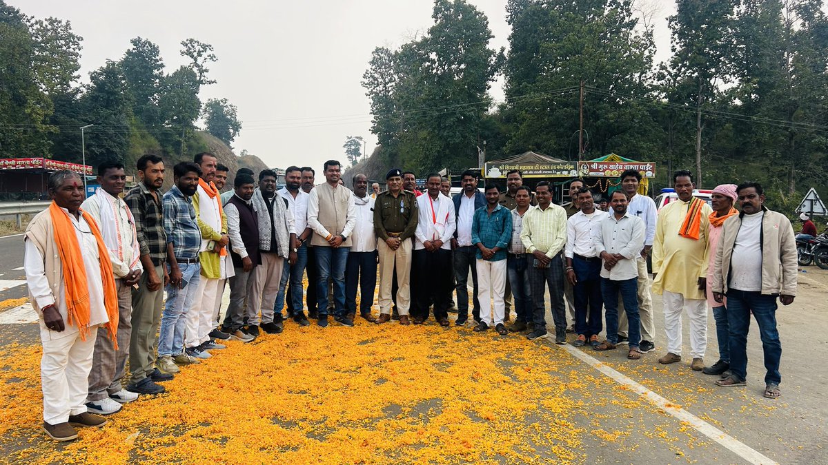 ┈┉❀꧁ स्वागत वंदन अभिनन्दन꧂❀┉┈
#सरदार <a href="/150/">150</a>यात्रा
#नर्मदा_प्रवाह
#यूनिटी
लौह पुरुष सरदार वल्लभ भाई पटेल जी की 150वीं जन्मजंयती के उपलक्ष्य में नर्मदा प्रवाह यात्रा का भाजपा मंडल चीरापाठला  आगमन पर भव्य स्वागत वंदन एवं अभिनंदन हैं किया
<a href="/narendramodi/">Narendra Modi</a> <a href="/Tejasvi_Surya/">Tejasvi Surya</a> <a href="/BJP4MP/">BJP Madhya Pradesh</a>